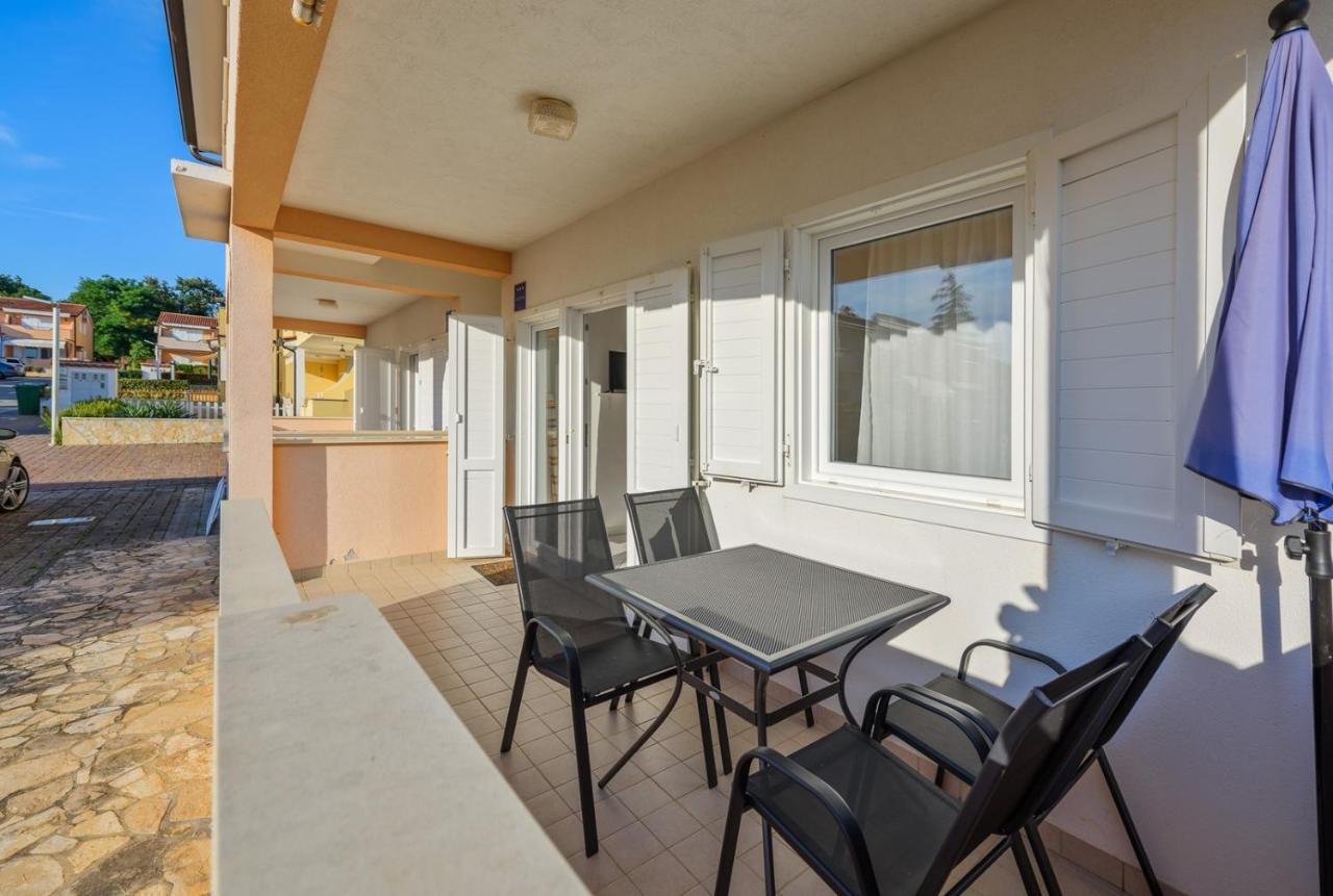 Lucrezia House With Apartments Lovrečica エクステリア 写真